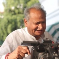 Gehlot reaches Delhi amid political crisis in Rajasthan