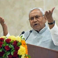 Nitish slams Centre for not according special status to Bihar