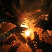 Cold wave grips Telangana, mercury dips below 10-degree C