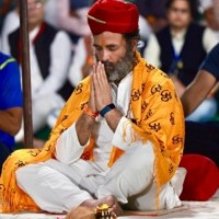 Bharat Jodo Yatra: Rahul prays at Omkareshwar temple in MP