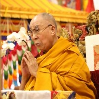 Dalai Lama greets new Malaysian PM