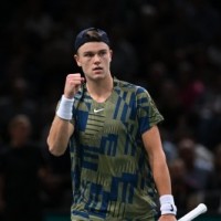 Paris Masters: Rune reaches semifinal after Alcaraz's retirement