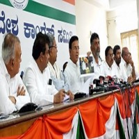 K'taka Congress alleges voter ID scam by BJP, demands CM's resignation