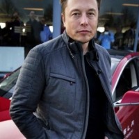 Musk puts Twitter at risk of 'billions in fines' as more top execs quit