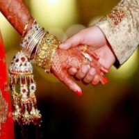 K'taka: Inter-faith couple apply for marriage, Hindu groups suspect 'love jihad'