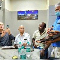 Starbucks co-founder visits B'luru's iconic restaurant, enjoys filter coffee