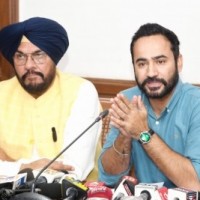 Centre highlighting stubble burning issue to divert attention: Punjab ministers