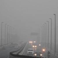 Smog envelops Delhi, AQI remains in 'very poor' category