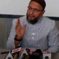 SC quashes bail to two accused in attack on Owaisi in UP