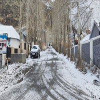 Just ahead polls in Himachal, higher reaches wrap in blanket of snow