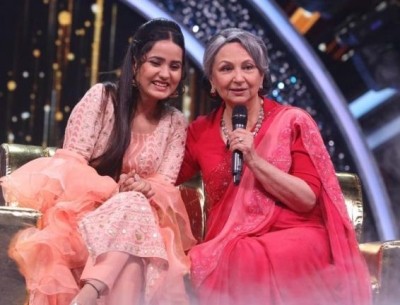 Sharmila Tagore reminisces about Nadira's suggestion for her eye make-up Sharmila Tagore reminisces about Nadira's suggestion for her eye make-up
