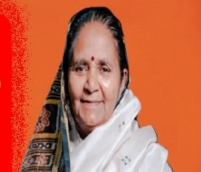 SP MP seeks UP minister's resignation over 'PM reincarnation of God' remark SP MP seeks UP minister's resignation over 'PM reincarnation of God' remark
