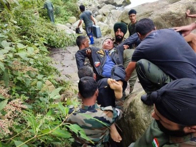 One pilot killed, another injured as Army chopper crashes in Arunachal One pilot killed, another injured as Army chopper crashes in Arunachal