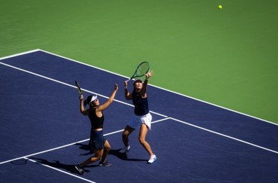 Yang Zhaoxuan, Xu Yifan qualify in doubles for 2022 WTA Finals