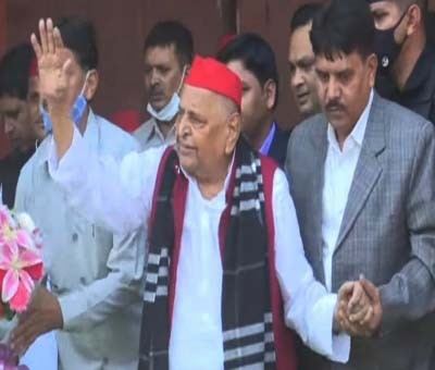 Mulayam's health deteriorates, shifted to ICU at Medanta Hospital