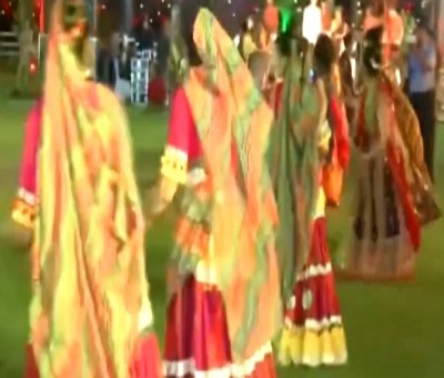 Clash at garba event in MP Clash at garba event in MP