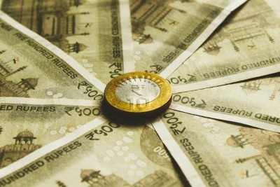 Amid high inflation & weak rupee, Fin Min review says economic performance 'impressive' Amid high inflation & weak rupee, Fin Min review says economic performance 'impressive'