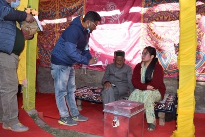 India's first voter casts vote at 105 in Himachal India's first voter casts vote at 105 in Himachal