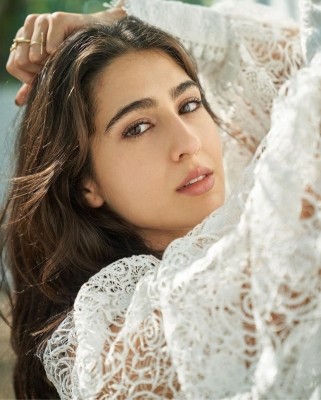 Sara Ali Khan to play freedom fighter in OTT film 'Ae Watan Mere Watan' Sara Ali Khan to play freedom fighter in OTT film 'Ae Watan Mere Watan'