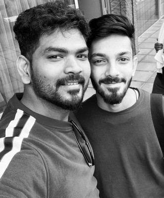 Vignesh Shivan to 'King' Anirudh on b'day: 'Stay happy forever!' Vignesh Shivan to 'King' Anirudh on b'day: 'Stay happy forever!'