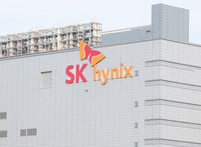 SK hynix reports 60% drop in Q3 profit, cuts 2023 investment by half SK hynix reports 60% drop in Q3 profit, cuts 2023 investment by half