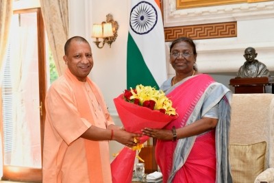 UP CM will welcome Prez Murmu in Greater Noida on November 1 UP CM will welcome Prez Murmu in Greater Noida on November 1
