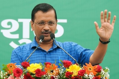 Work together to improve India's schools, Kejriwal to PM Modi Work together to improve India's schools, Kejriwal to PM Modi