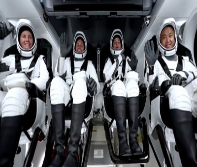 Musk's SpaceX sends fresh batch of astronauts to ISS