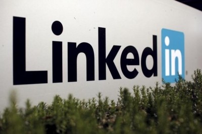 Linkedin bot war removes 50% of 'Apple staff' accounts