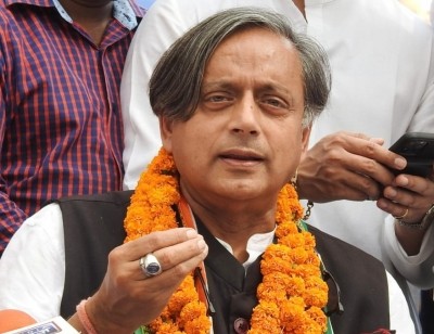 Tharoor gets very little support from home state Kerala for Cong prez polls