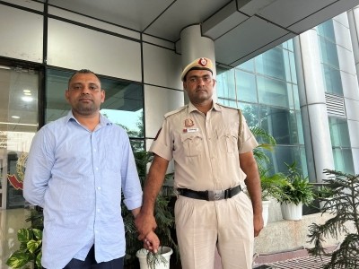 Man arrested for impersonating as Wing Commander at IGI Man arrested for impersonating as Wing Commander at IGI