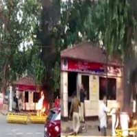 Man sets his bike on fire, vandalises police post in Delhi's Khan Market