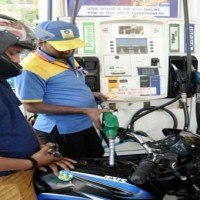 No fuel at Delhi petrol pumps without PUC certificate from Oct 25