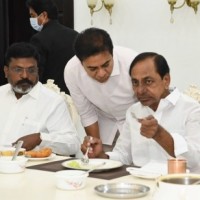 JD(S), VCK leaders meet KCR ahead of launch of national party