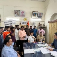 L&T's sacked contract workers start sit-in agitation
