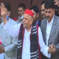 Mulayam's health deteriorates, shifted to ICU at Medanta Hospital