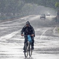 Rain to lash B'luru, yellow alert in 8 K'taka dists