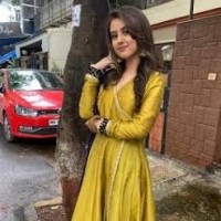 Riya Sharma all set to create love trouble in 'Banni Chow Home Delivery'