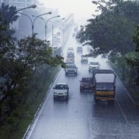 Yellow alert in 6 districts as Northeast monsoon hits Kerala