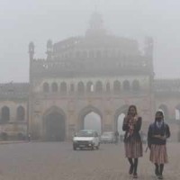 Rising vehicle numbers, generators behind UP's sliding AQI