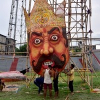 Artist playing Ravan dies of cardiac arrest during Ramlila in Ayodhya
