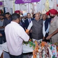 Punjab Governor opens CII Chandigarh Fair 2022