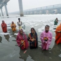 Delhi govt to develop 1100 ghats for Chhath Puja this year