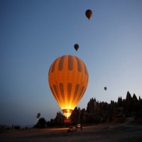 2 tourists killed, 3 injured in Turkey hot air balloon accident
