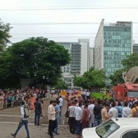 Mulayam supporters grieve outside Gurugram hospital