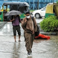 Water-logging causes traffic jams across Delhi