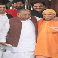 Yogi announces three-day state mourning on Mulayam's death