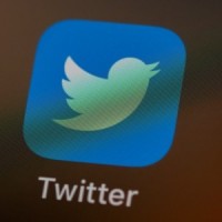 Twitter nudges users to share, copy link instead of taking screenshots