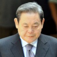 Samsung chief Lee, who made S Korea a tech powerhouse, dies (Ld)