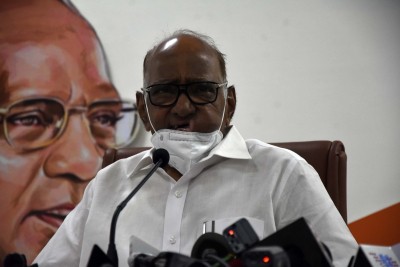 Thanks to Fadnavis, I remembered I was 4-time CM, quips Sharad Pawar